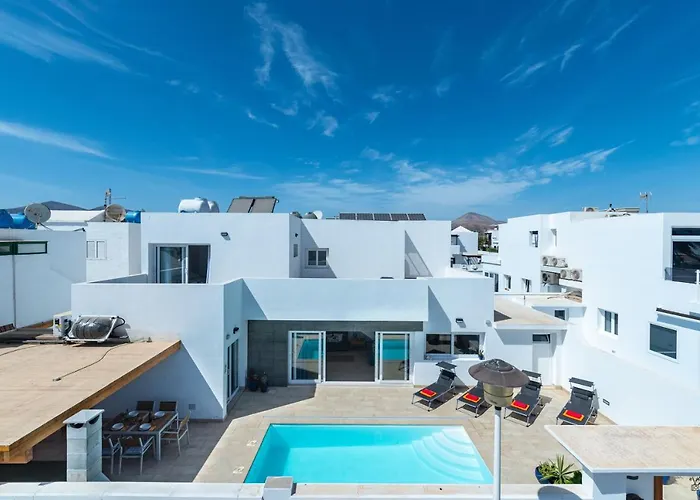 Amaru Villa Puerto del Carmen (Lanzarote)